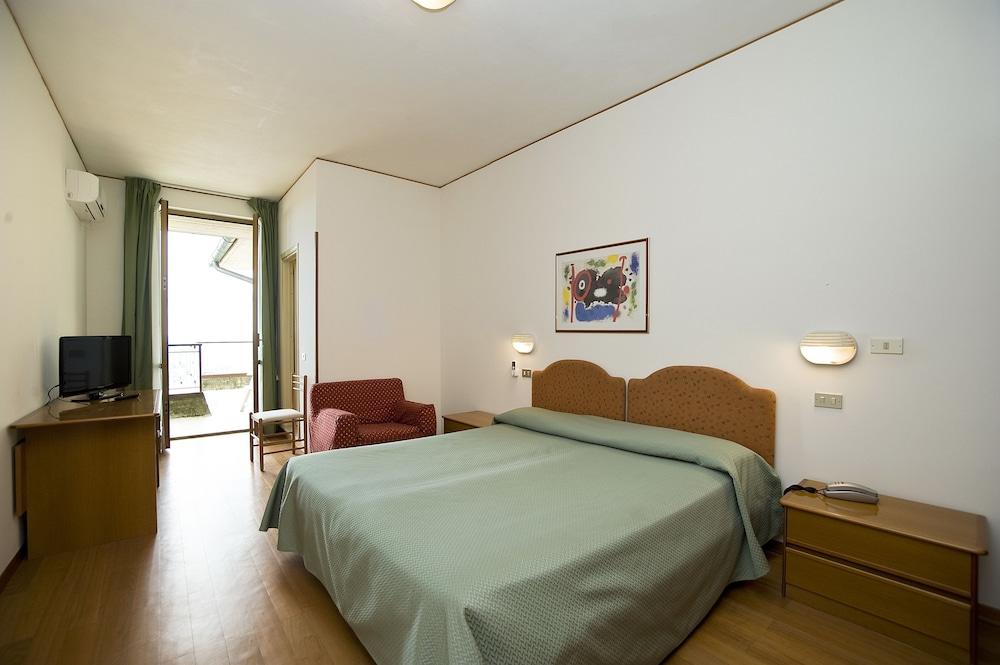 Hotel Villa Ricci&Benessere Chianciano Terme Esterno foto