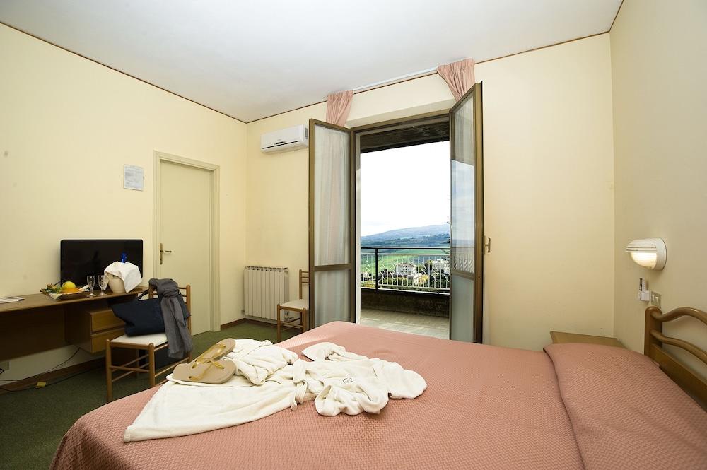 Hotel Villa Ricci&Benessere Chianciano Terme Esterno foto