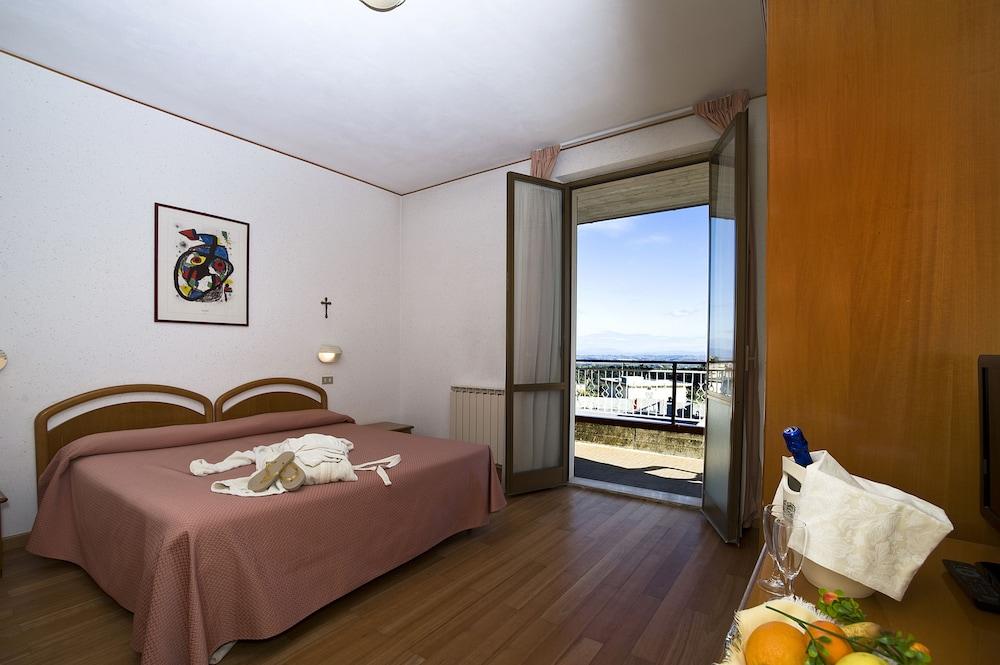 Hotel Villa Ricci&Benessere Chianciano Terme Esterno foto